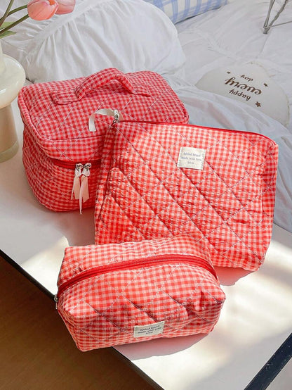 Quilted Gingham Travel Toiletry Organizer