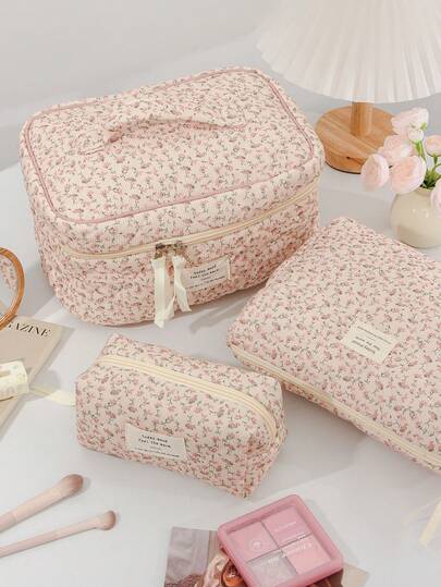 Quilted Gingham Travel Toiletry Organizer