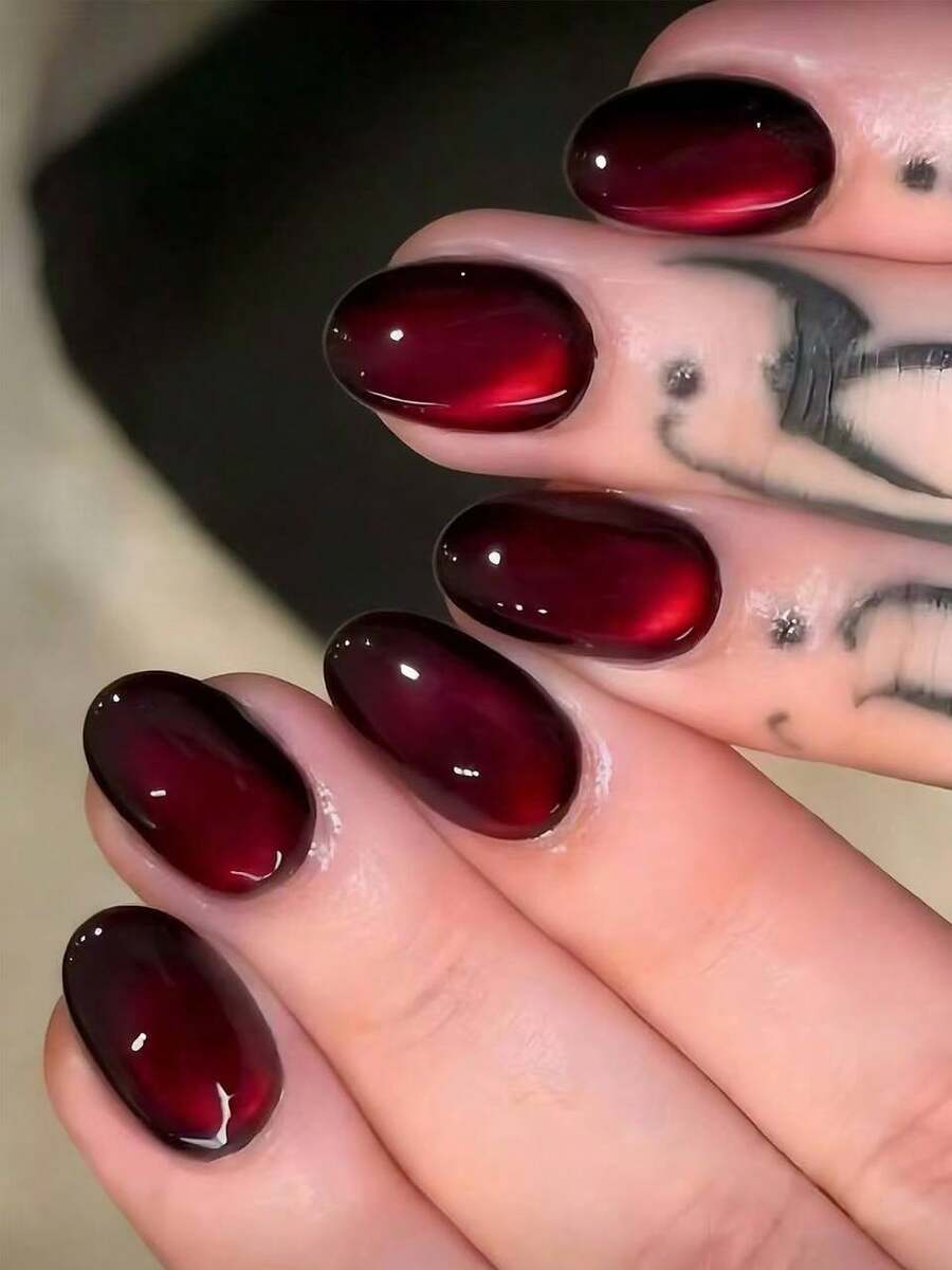 Black-to-Cherry Cat-Eye Almond Press-On Nail Set